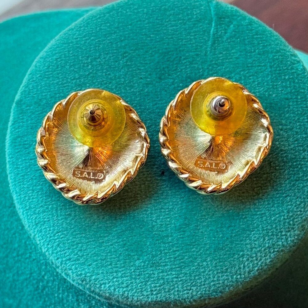 1980s Vonelle Earrings Purple Swarovski Crystal in Gold Tone Metal Vintage - Picture 3 of 3